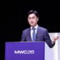 Eric Yang, President of Huawei Carrier Business, delivering a keynote speech